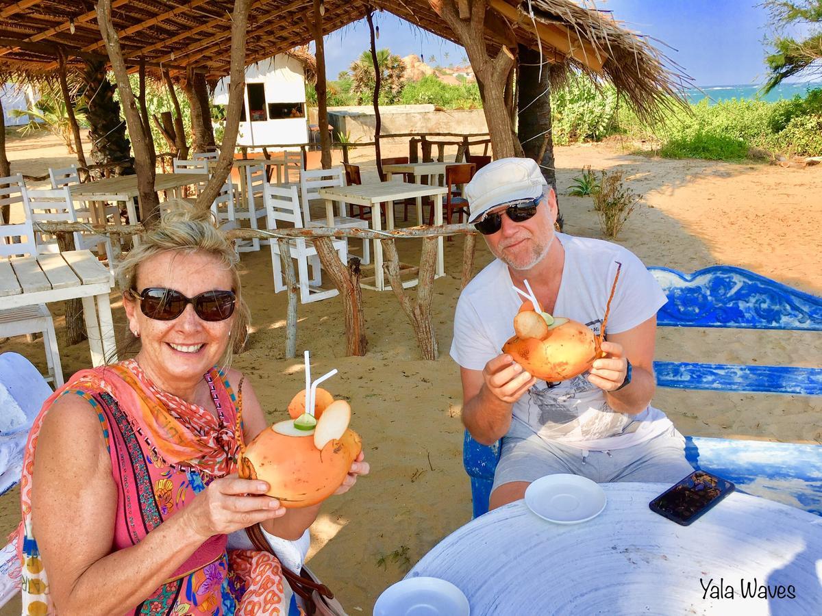Yala Waves Beach Resort Kirinda  Exterior photo